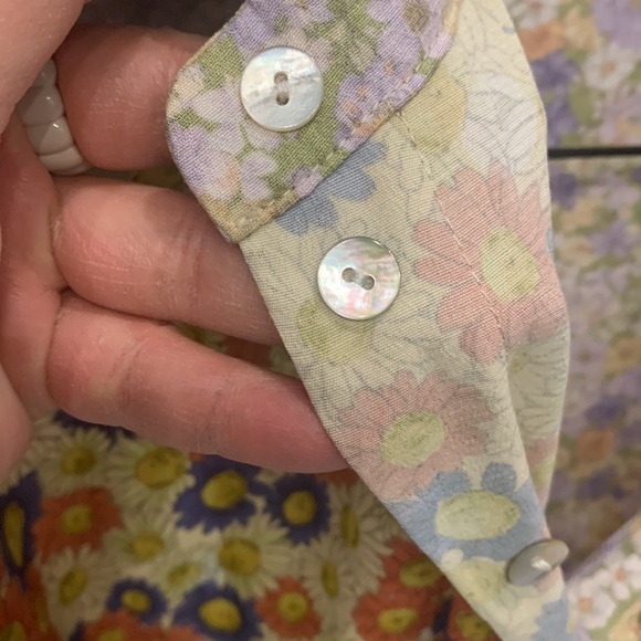 AVAVAV - Out Favorite Blouse - Picture 8 of 12